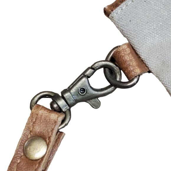 Audrey's Live Simply Wristlet Bag Beige - Picture 4 of 7